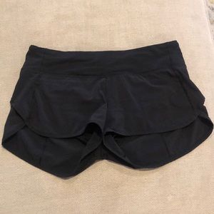 Lululemon shorts - black
